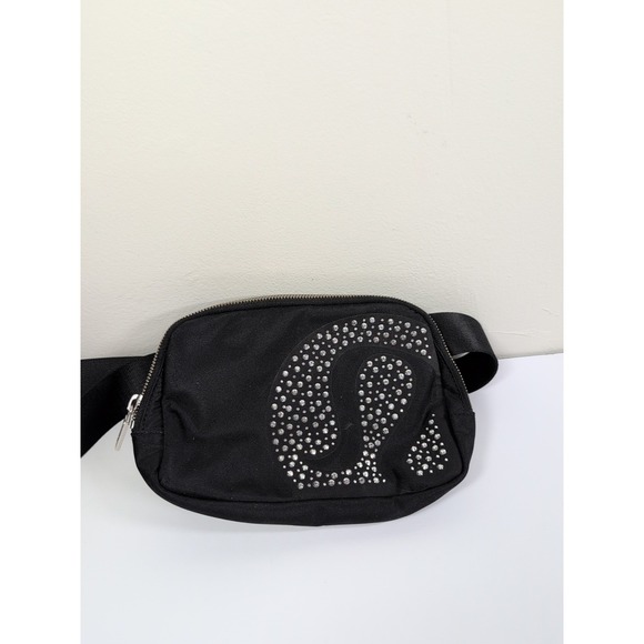 lululemon everywhere belt bag 1l studded Lululemon‎ Everywhere Belt Bag 1L Studded Black